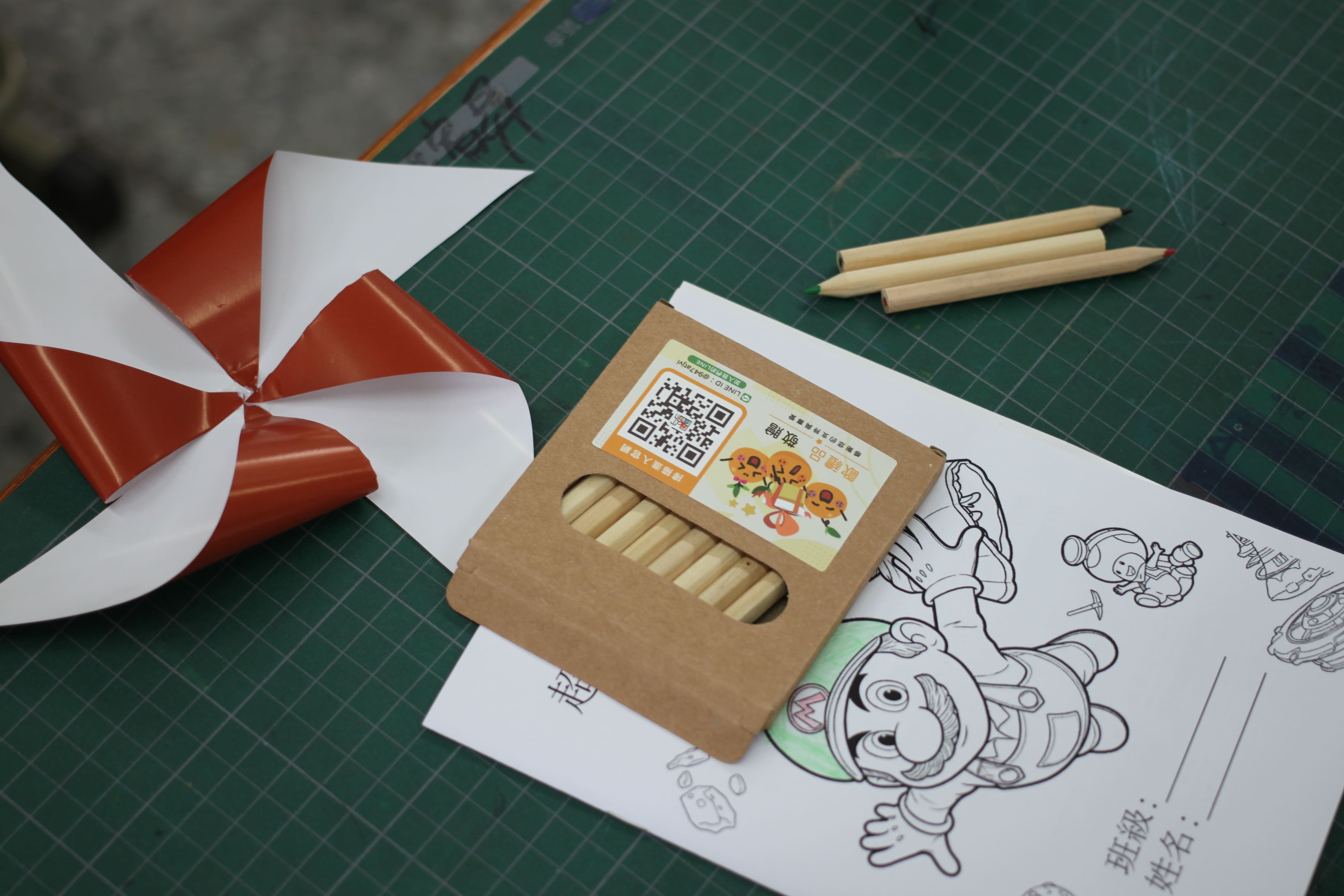12色原木色鉛筆，陪伴孩子快樂學習