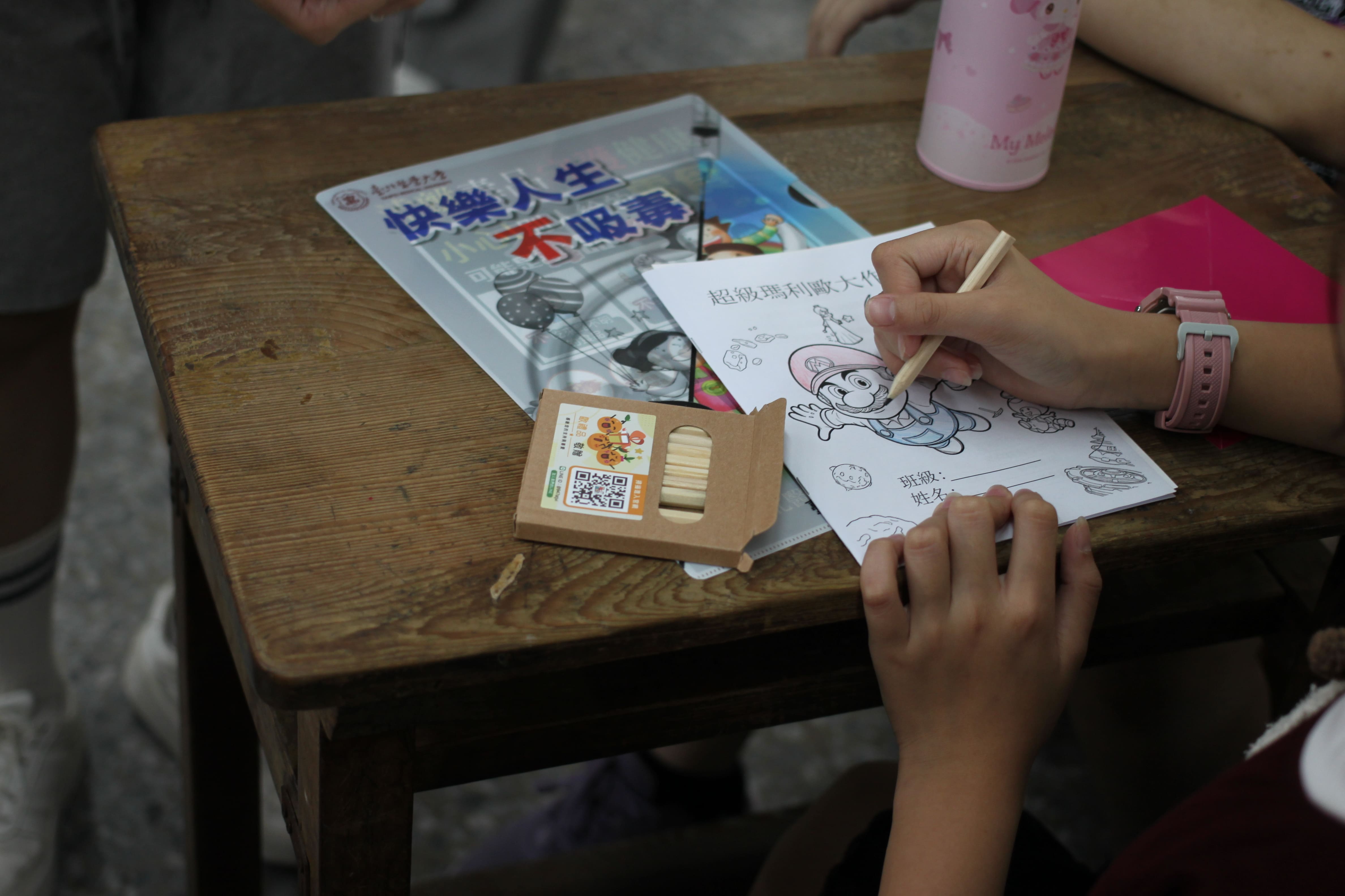 12色原木色鉛筆，陪伴孩子快樂學習